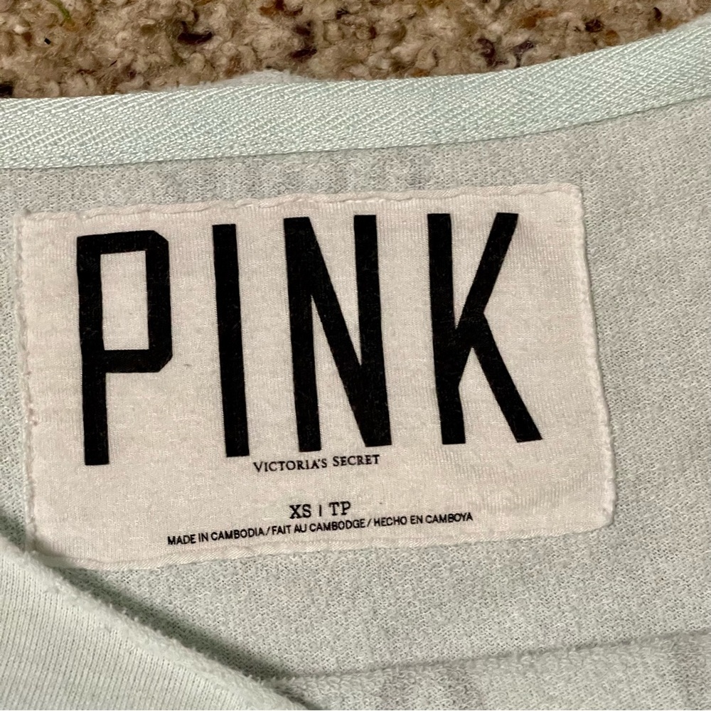 VS PINK Ready for the Weekend Cropped Sweatshirt
